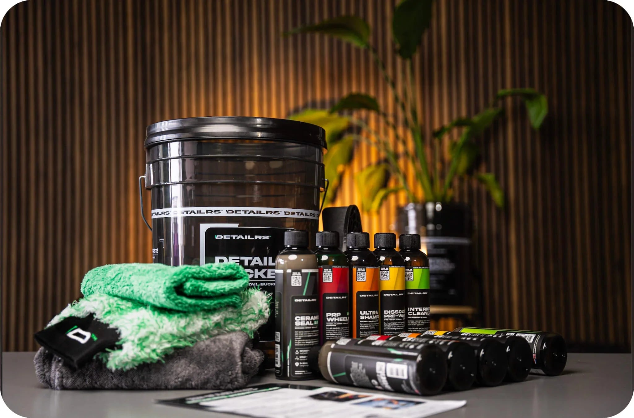 Detailrs Detail Bucket met autopoetsproducten, microvezeldoeken en reinigers voor auto detailing