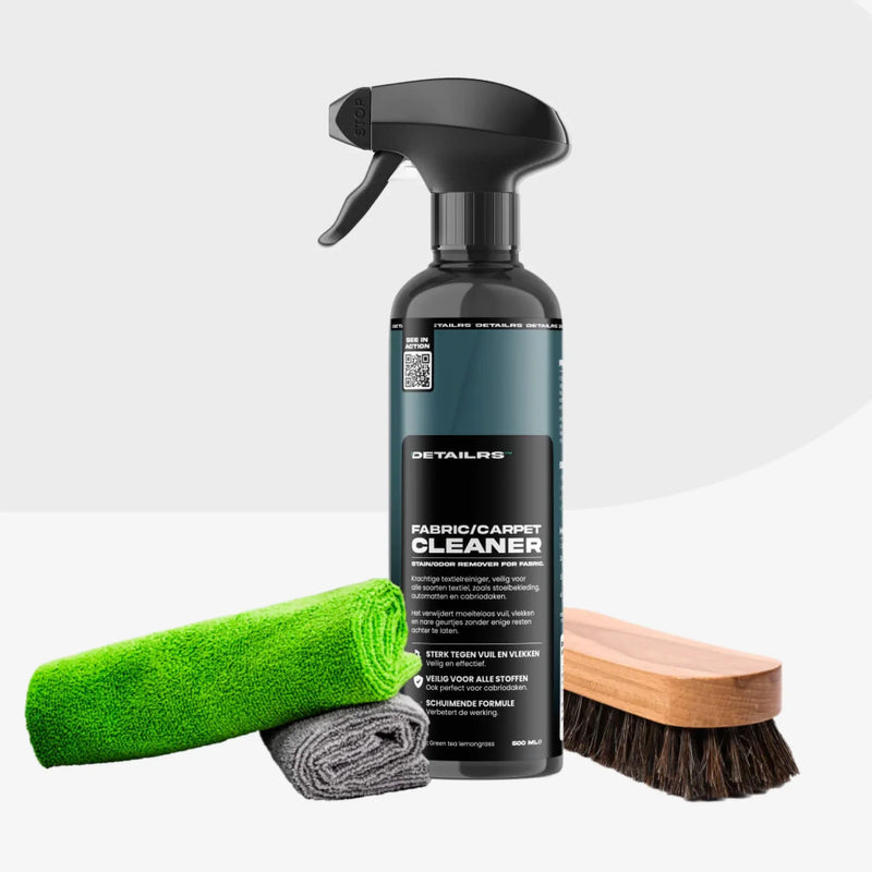 Detailrs Fabric/Carpet Cleaner spraysprayfles met groene en grijze microvezeldoek en houten borstel