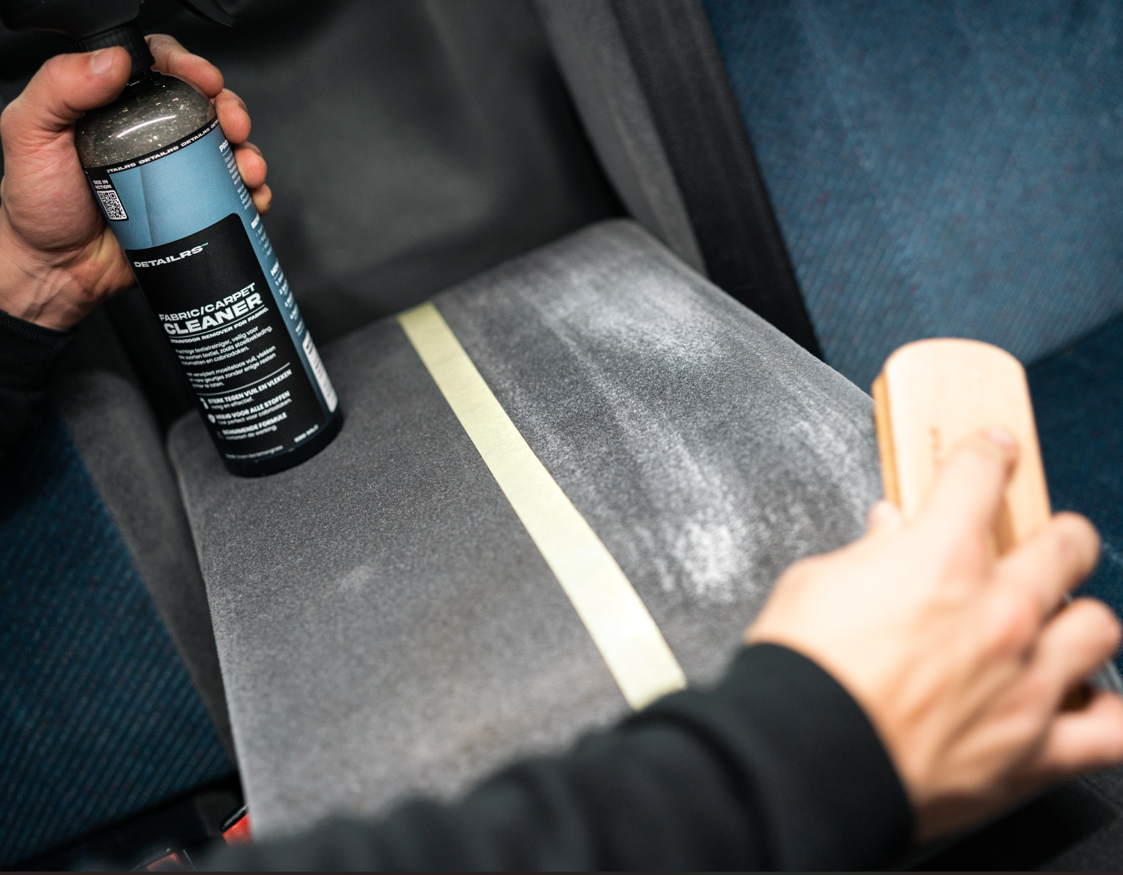 Autobekleding reiniger