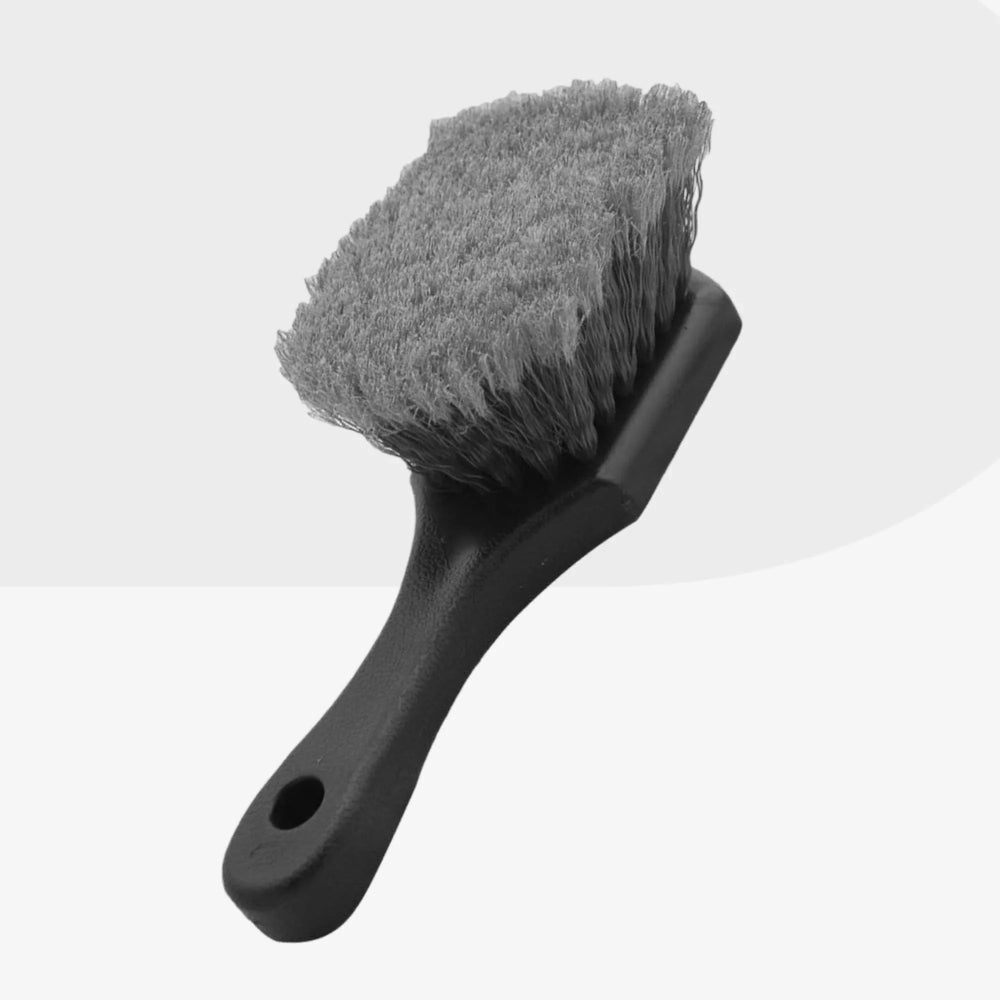 Detailrs Wheel Brush met zwarte handgreep en dicht borstelhaar voor auto reiniging